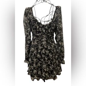 Thirty/Thirty White & Black Floral Off-The-Shoulder Fit & Flare Dress Women’s M